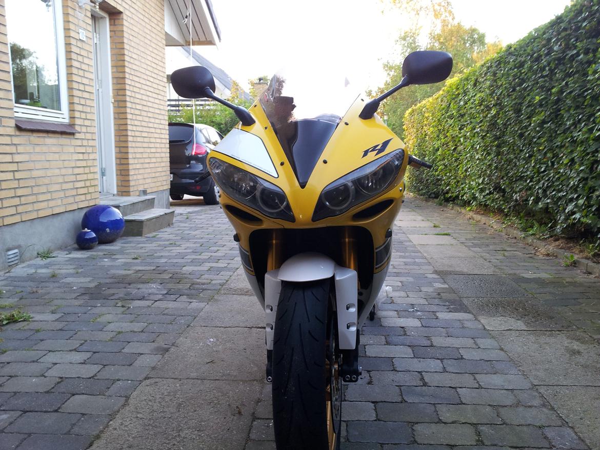 Yamaha YZF R1 billede 6