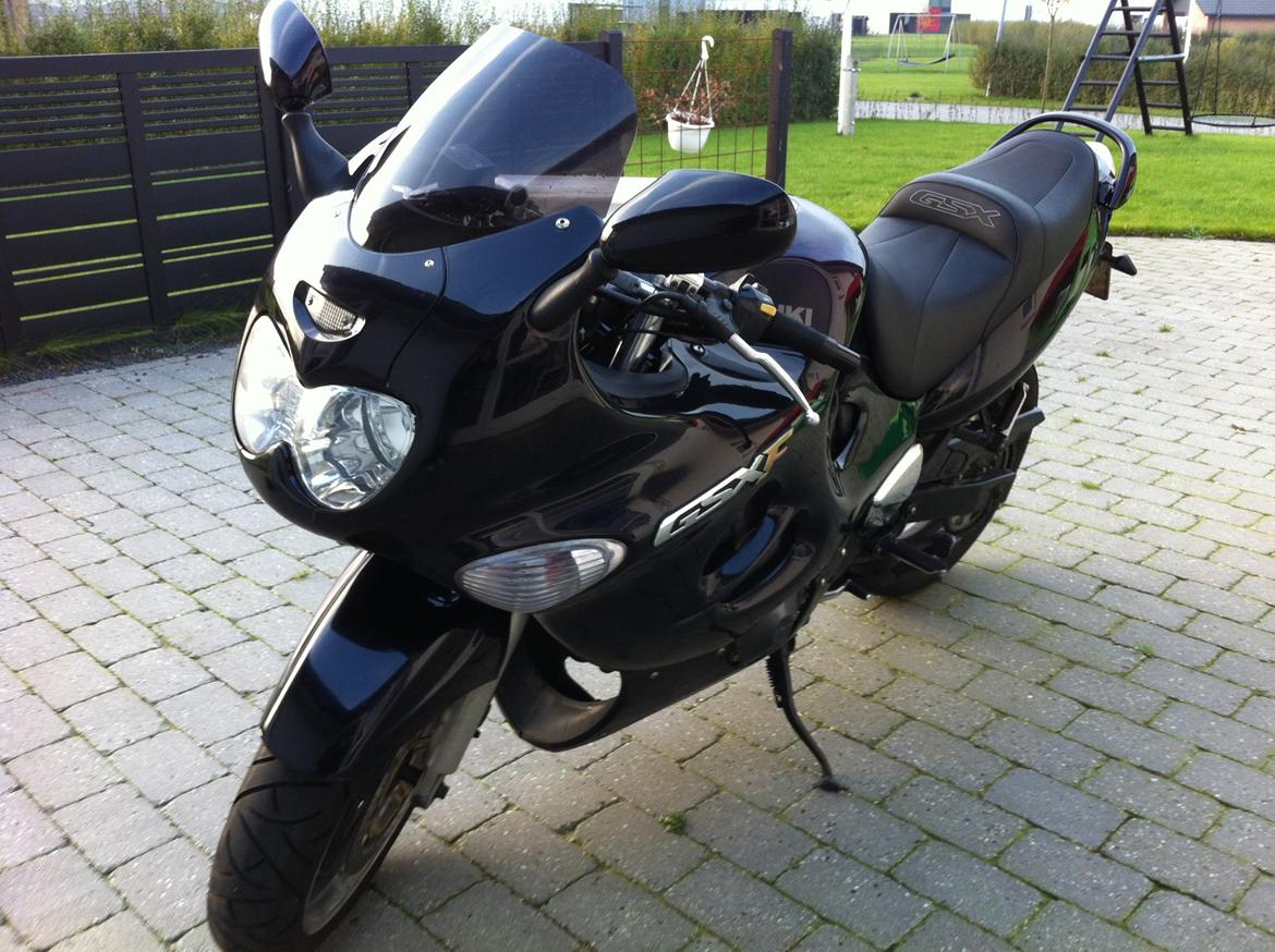 Suzuki GSX 600 F *SOLGT* billede 6
