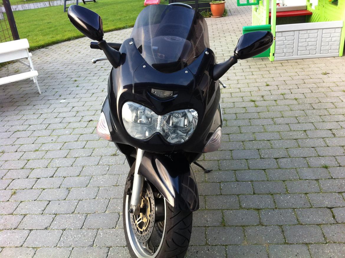 Suzuki GSX 600 F *SOLGT* billede 7