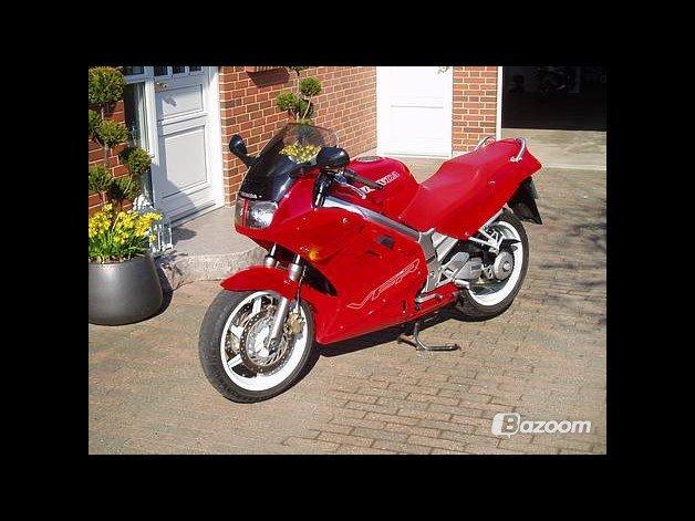Honda Vfr 750 billede 2