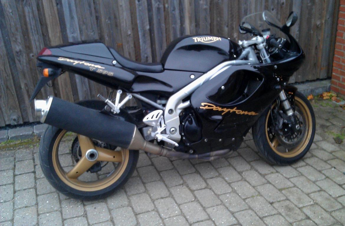 Triumph Daytona-ST. T595/955 Solgt billede 5