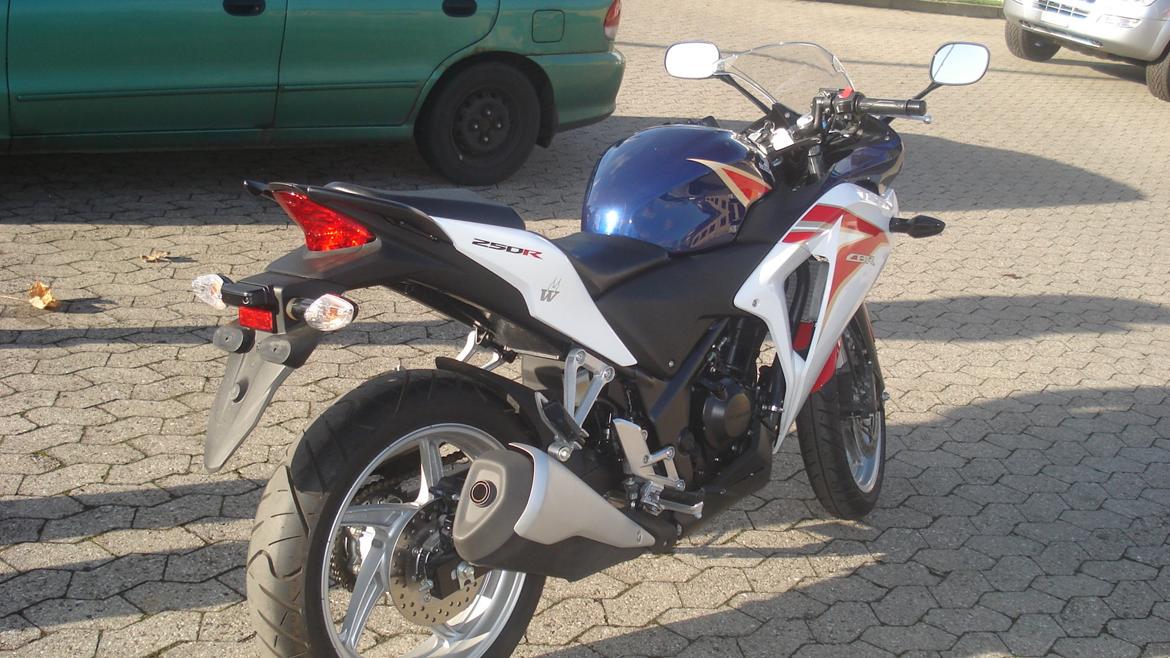 Honda CBR 250 RA (SOLGT) billede 5