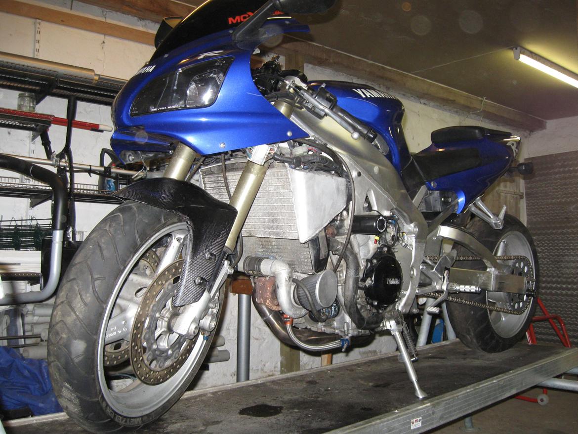 Yamaha Yzf-R1 Rn01 Turbo - da der blev smidt lang bagsvinger på. billede 8