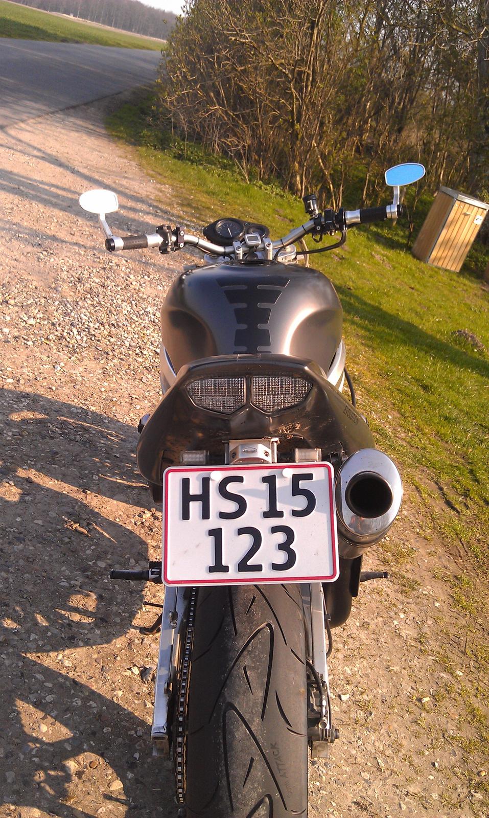 Honda CBR 900 Street Fighter - En dejlig røv :-) billede 3