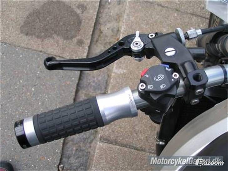 Honda CBR 900 Street Fighter billede 17