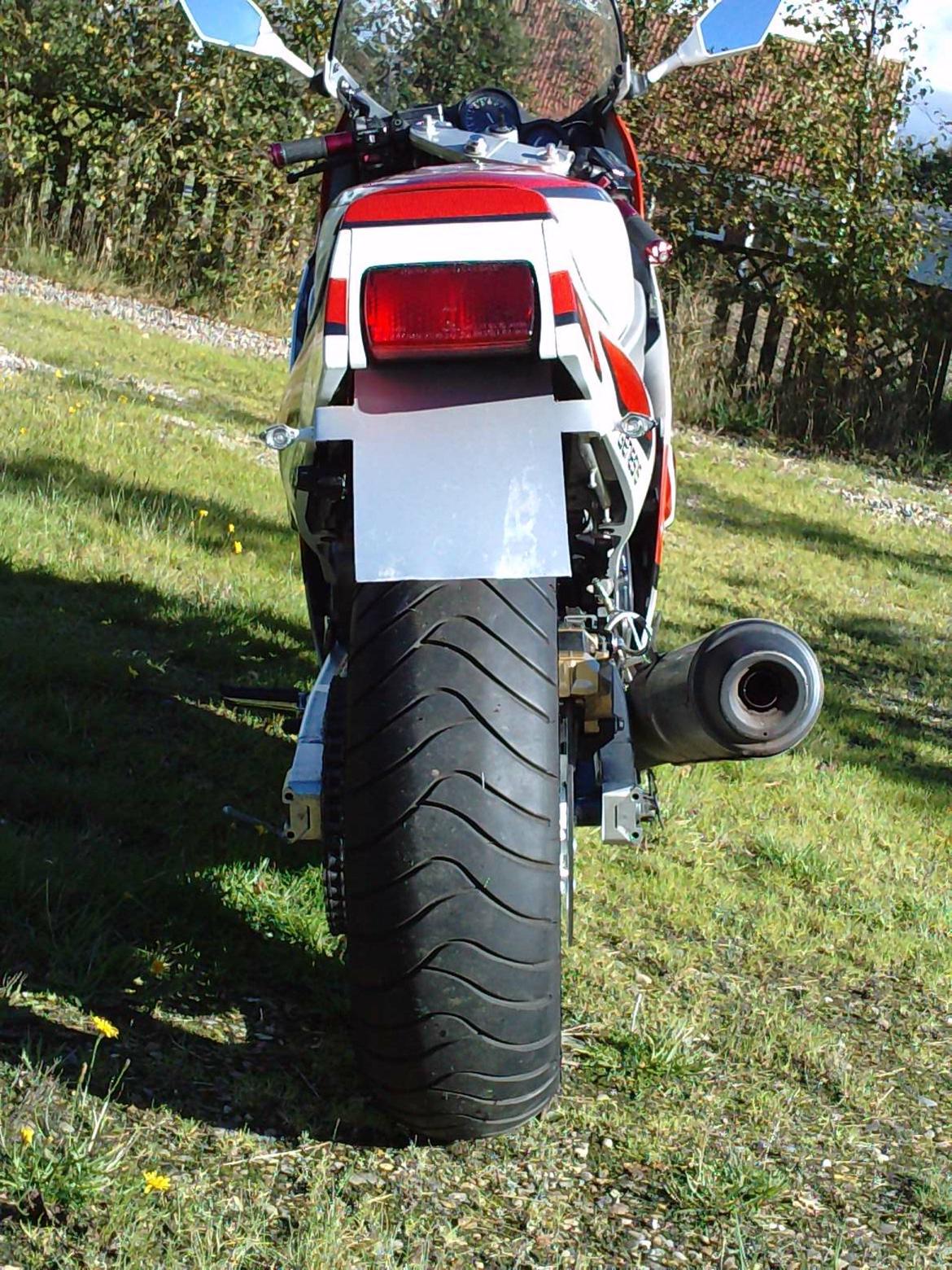 Yamaha FZR 1000 - Den blev da lidt bredere billede 13