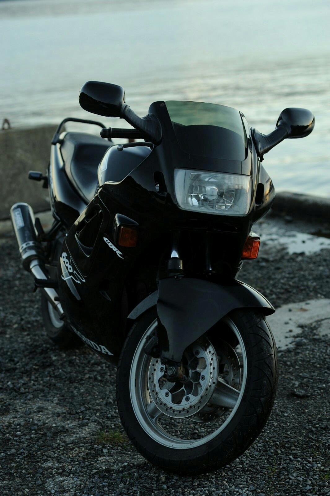 Honda cbr 600 f1