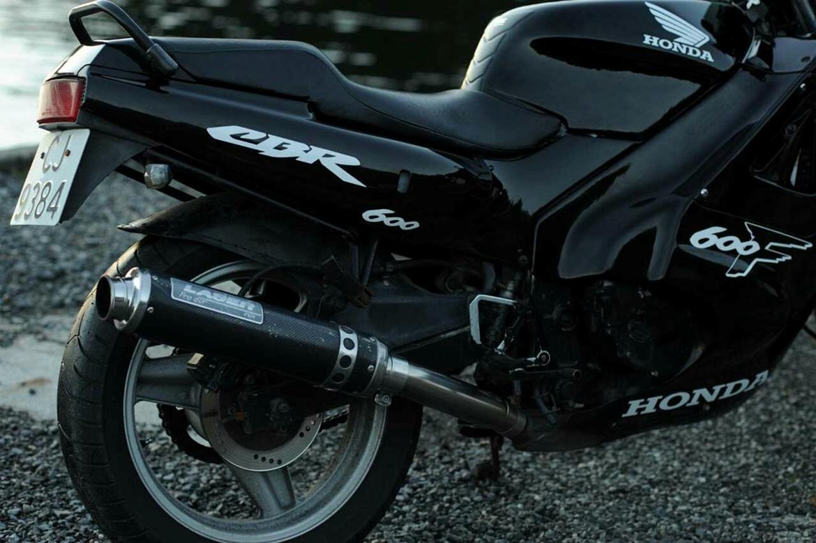 Honda cbr 600 f1