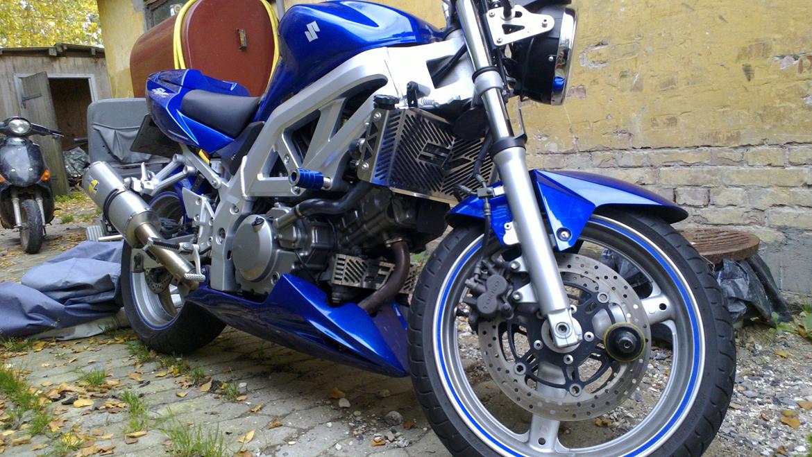 Suzuki sv 650 naked (tidligere maskine) billede 3