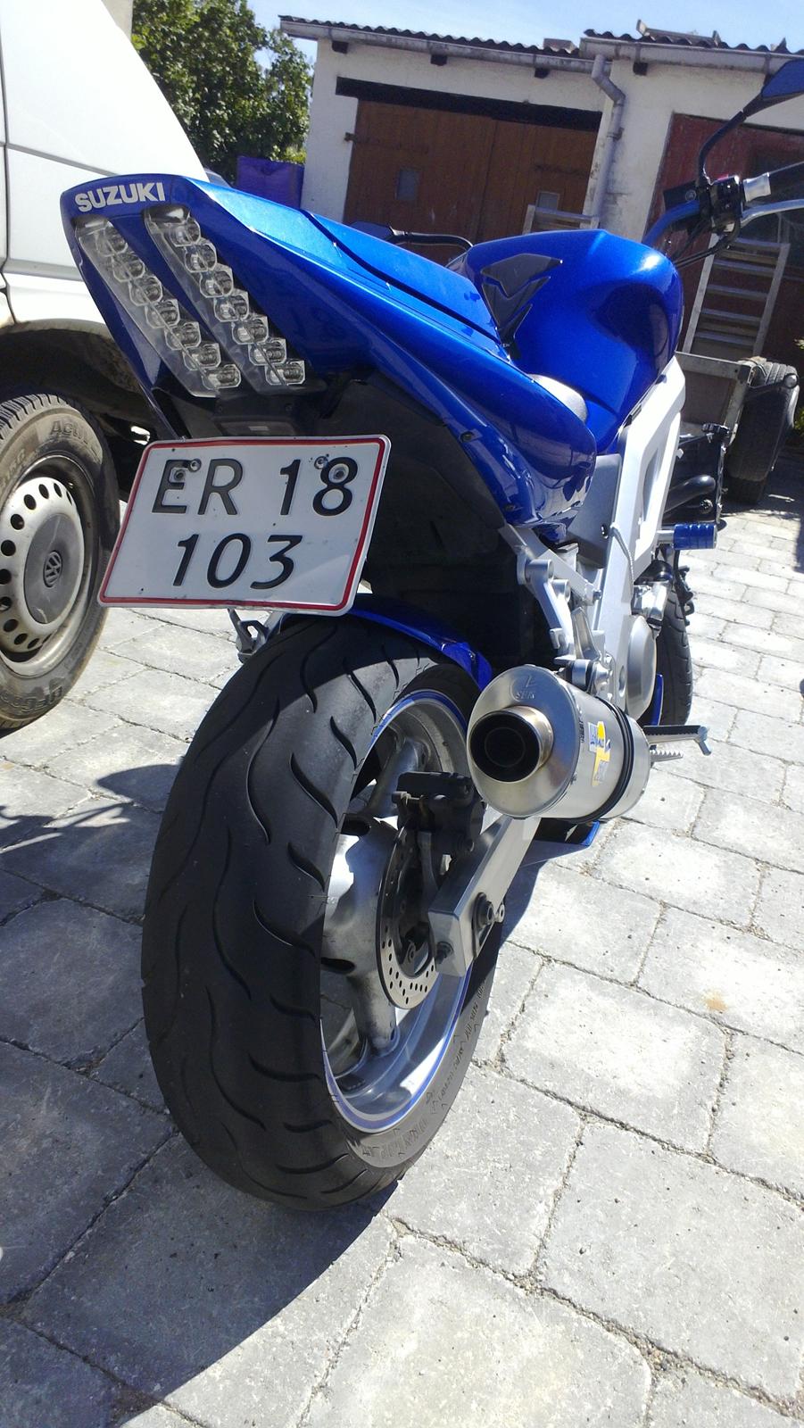 Suzuki sv 650 naked (tidligere maskine) billede 4