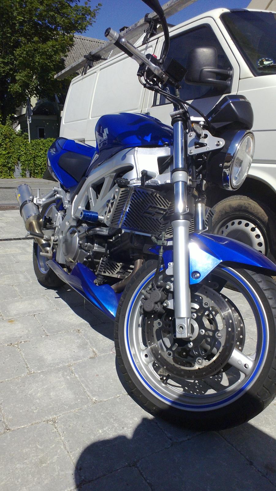 Suzuki sv 650 naked (tidligere maskine) billede 1