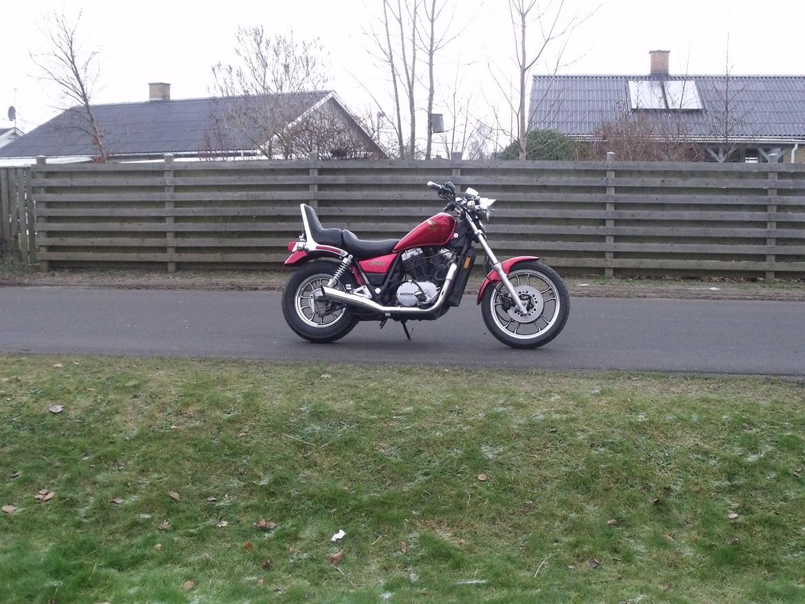Honda VT700 Shadow US. (SOLGT) billede 13