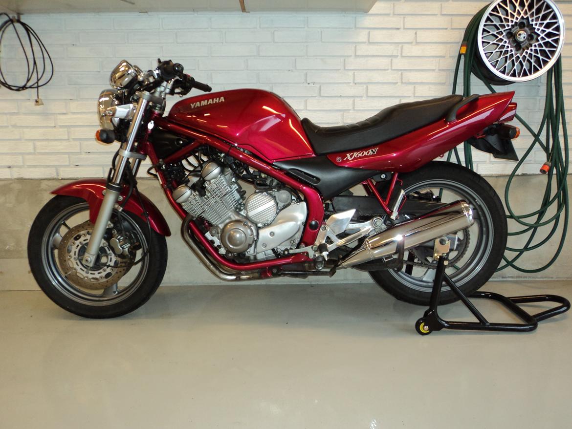 Yamaha XJ600 N - Så blev det vinter,og cyklen sat ind billede 5