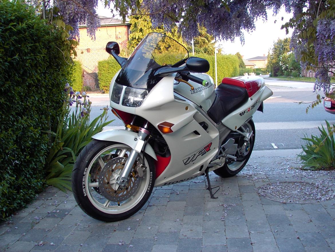 Honda RC36 billede 9