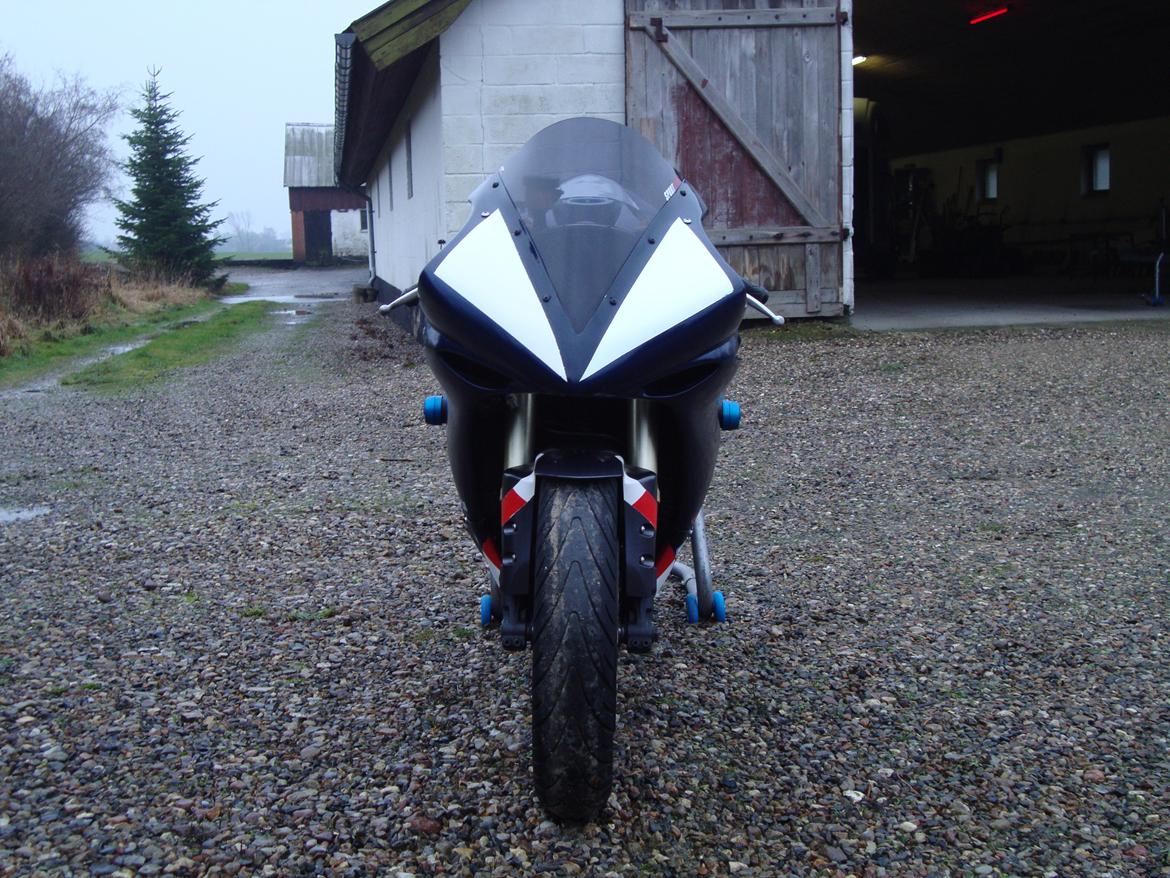 Yamaha YZF R1 RN12 billede 8