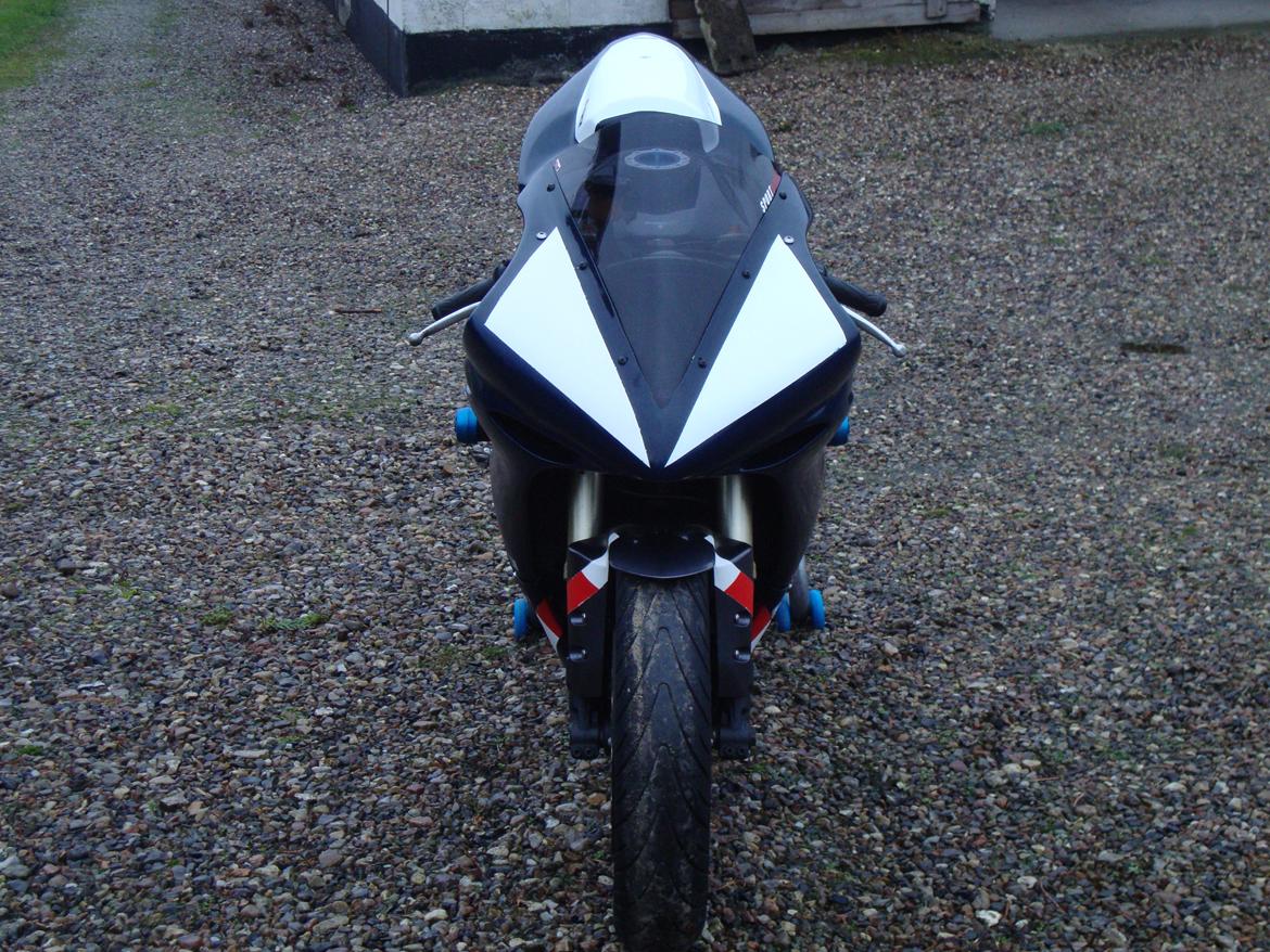 Yamaha YZF R1 RN12 billede 9
