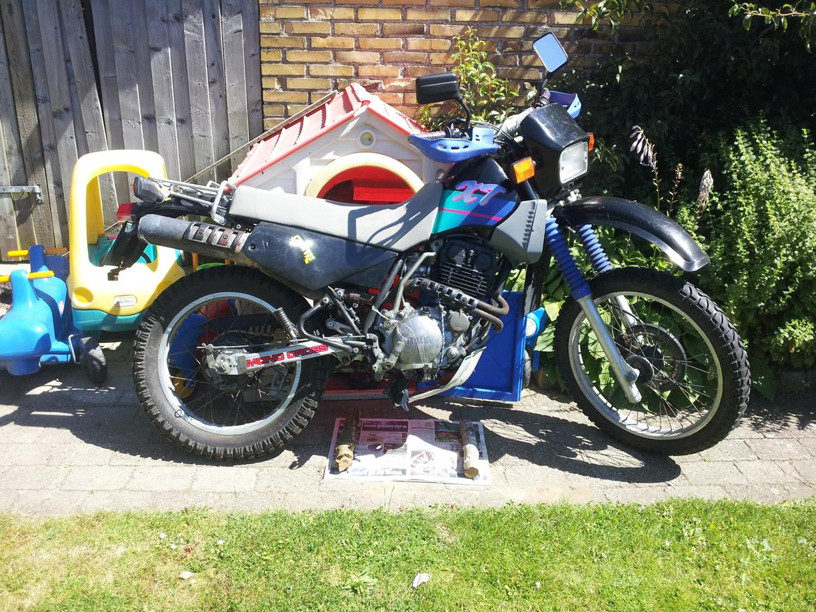 Yamaha XT 350 - lækker sommerdag billede 5