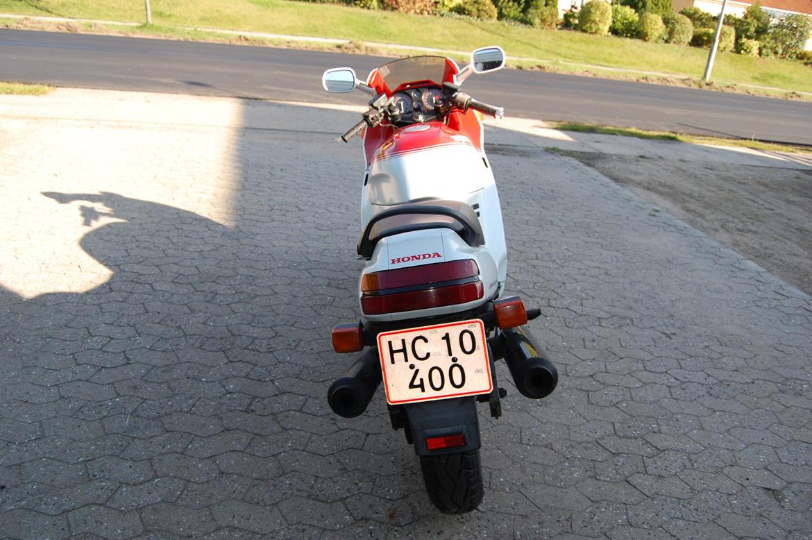 Honda CBR 1000F billede 2