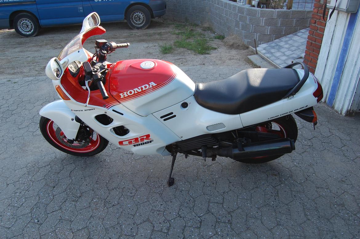 Honda CBR 1000F billede 4