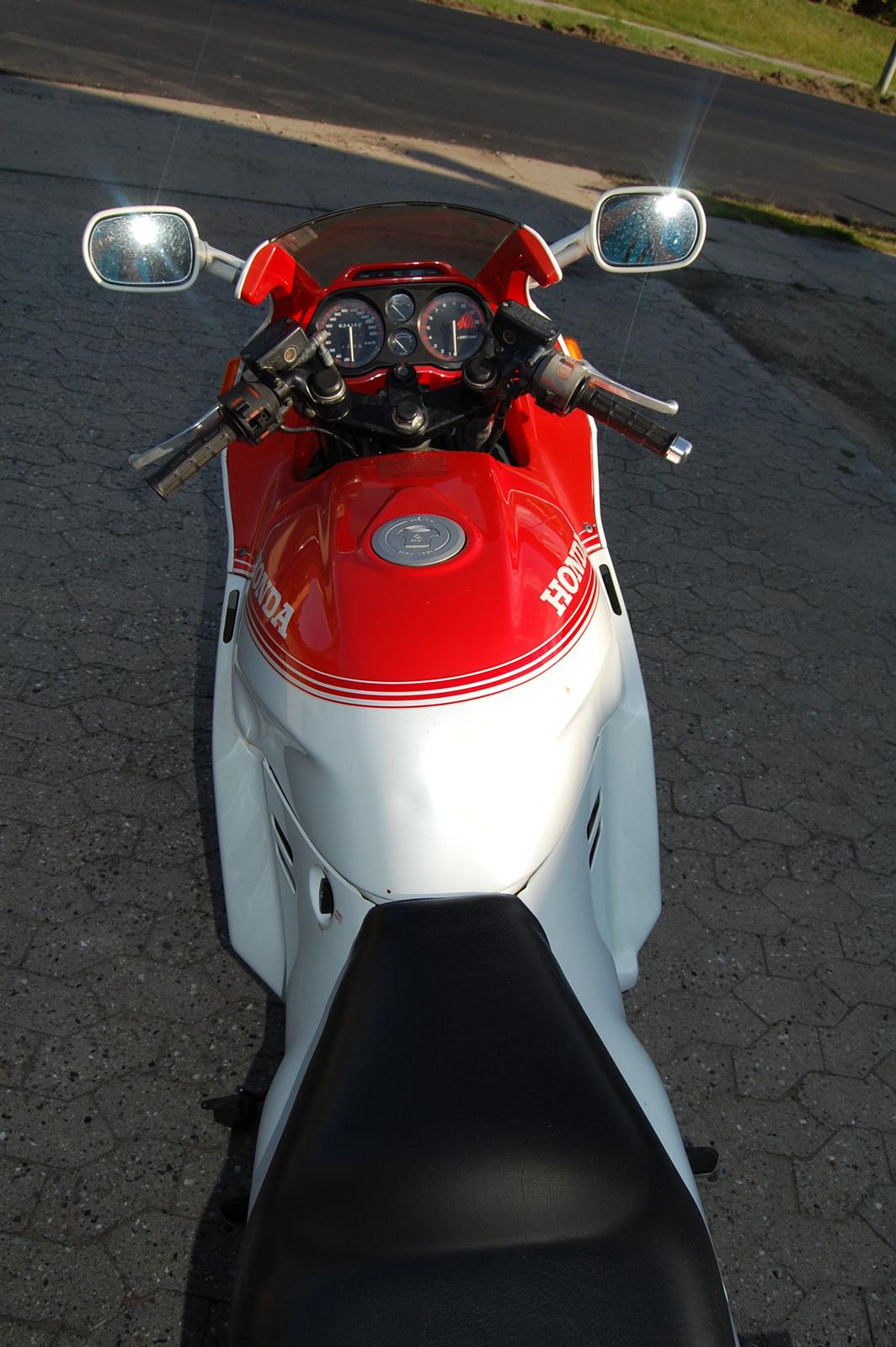 Honda CBR 1000F billede 10