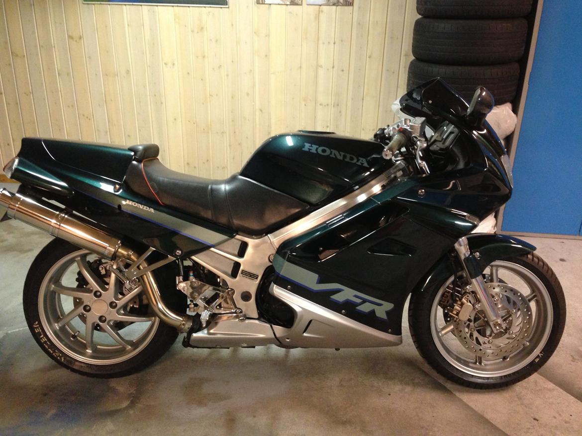 Honda VFR 750 F RC 36-1 billede 1