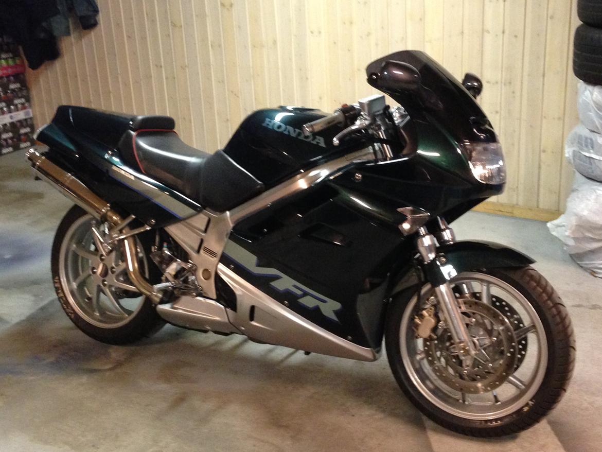 Honda VFR 750 F RC 36-1 billede 3