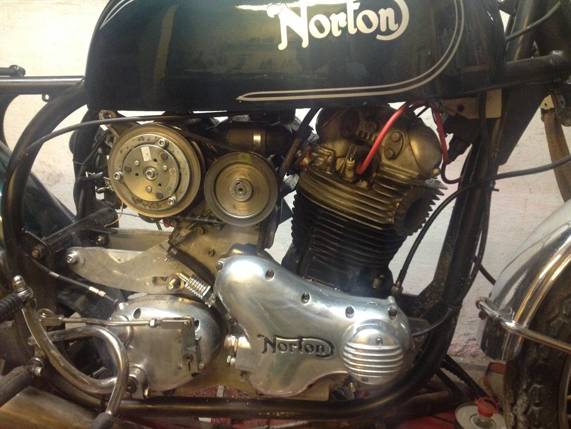 Norton 850 kompressor cafe - kompressor monteret
 billede 13