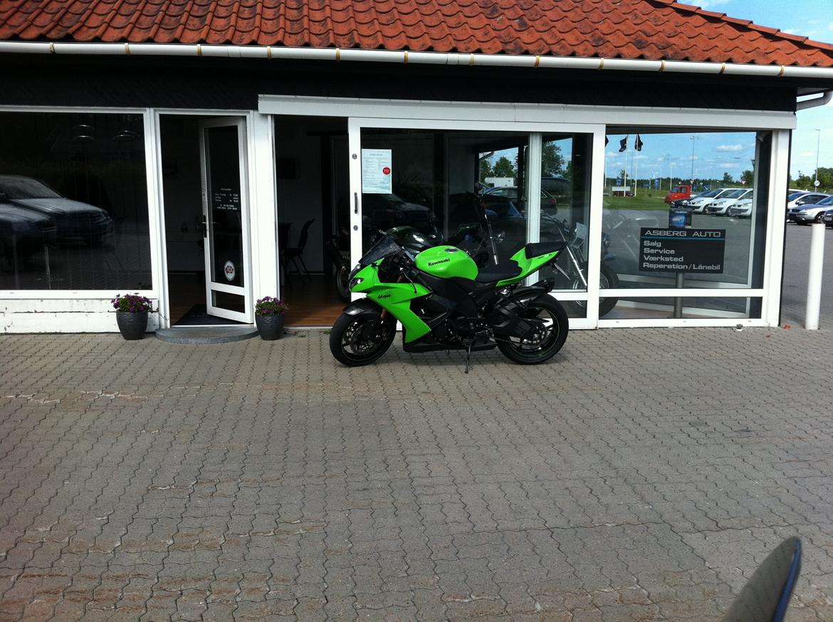 Kawasaki ZX10r - Købsdagen. billede 1