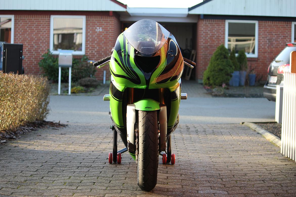 Kawasaki ZX6R billede 2