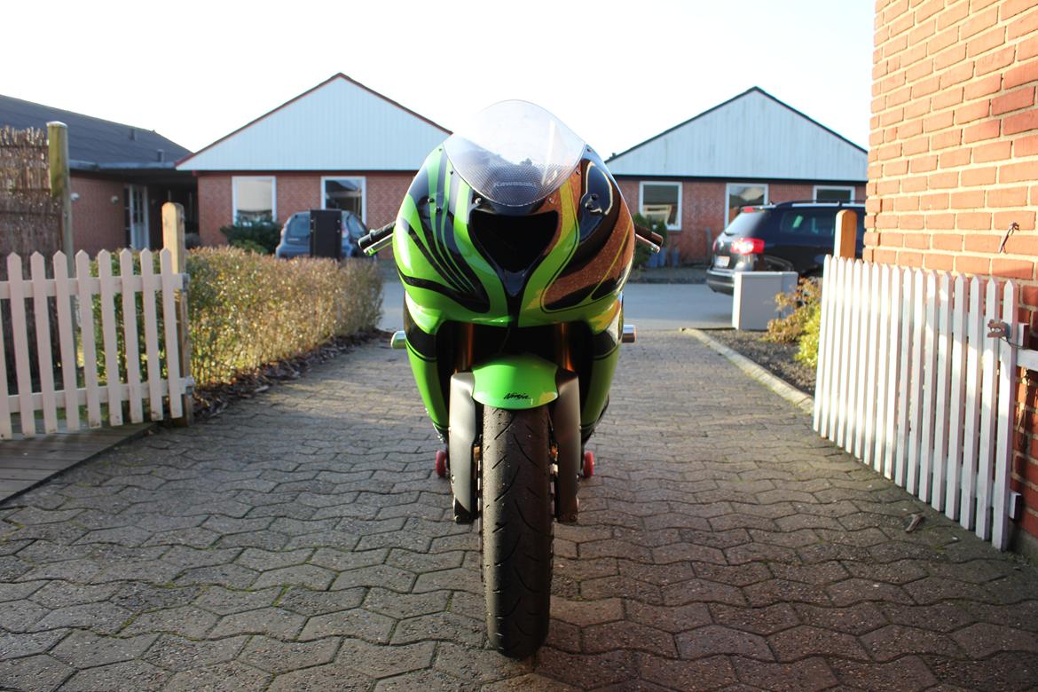 Kawasaki ZX6R billede 8