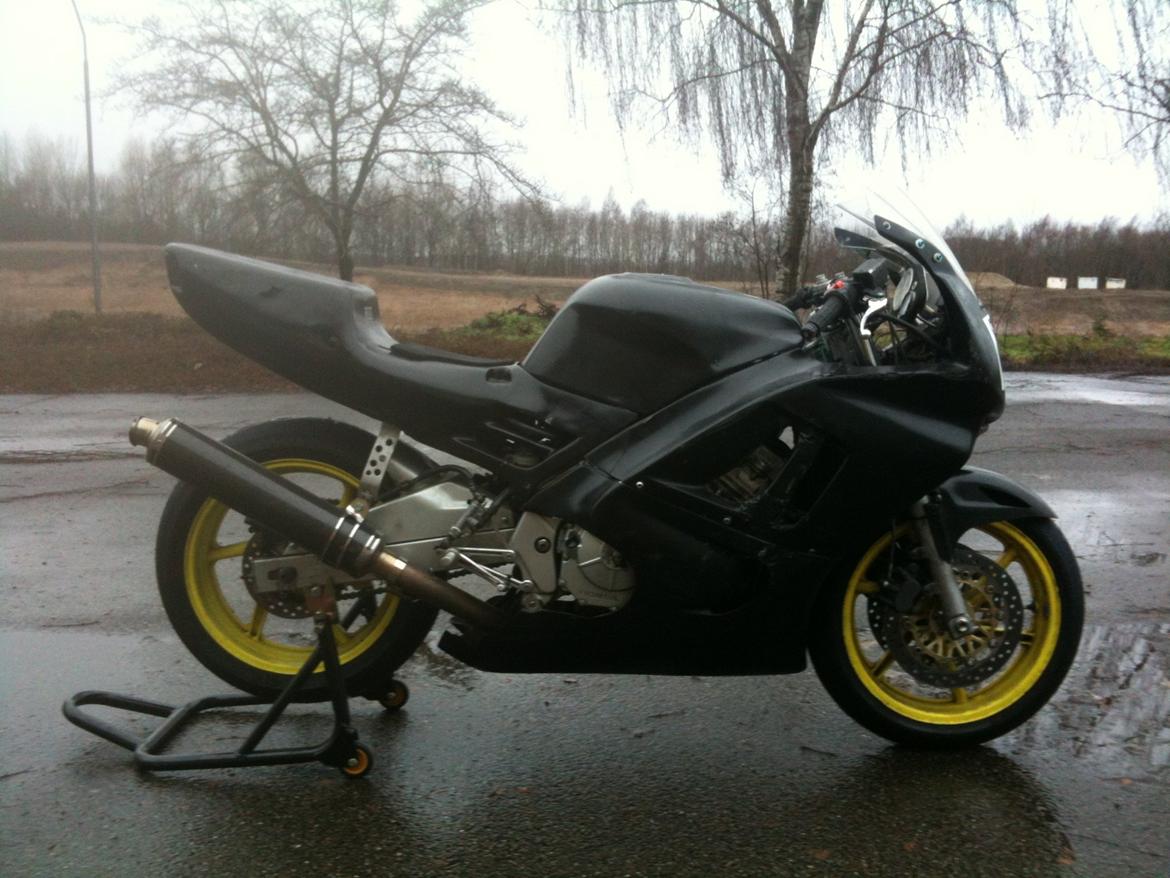 Honda CBR 600 F3 Baneracer *Solgt* billede 8