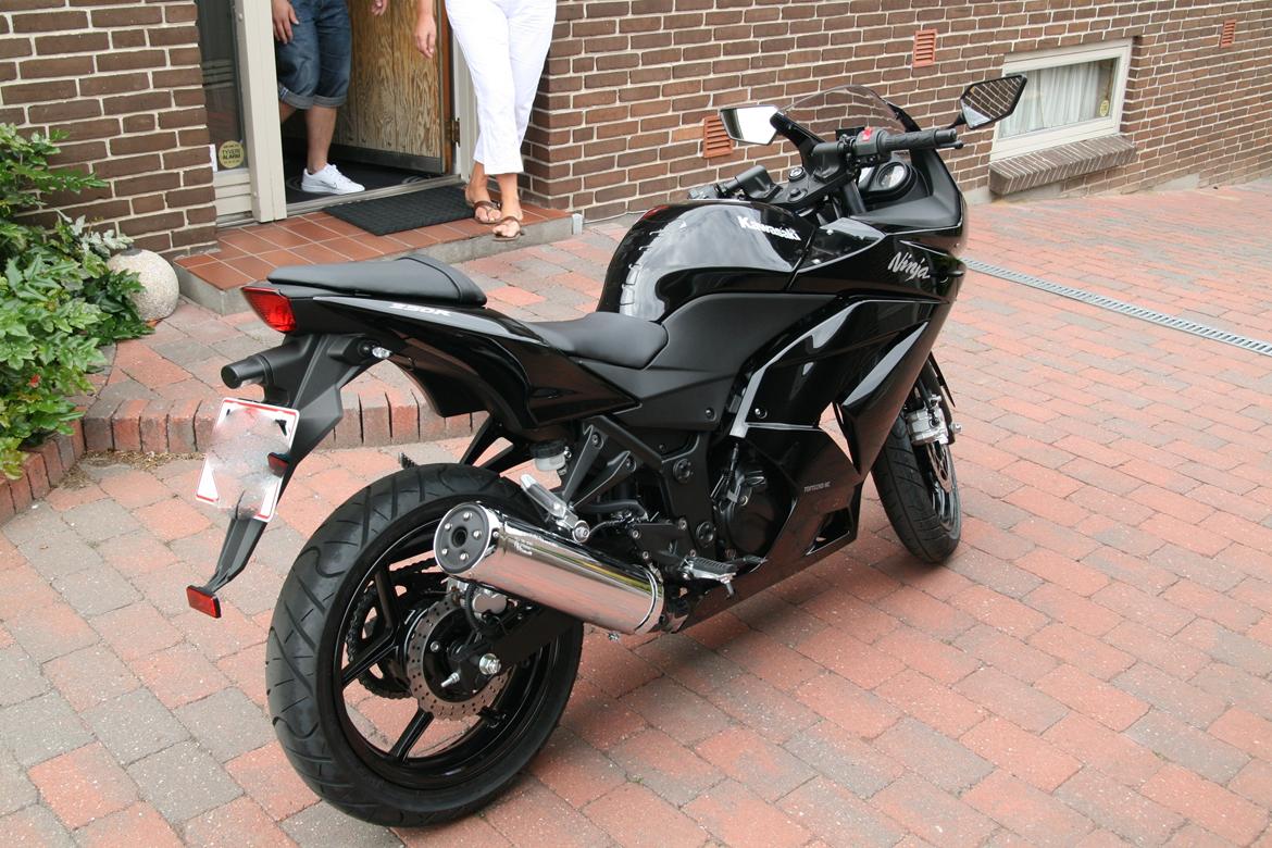 Kawasaki Ninja 250R - Lige hentet ved forhandleren billede 1