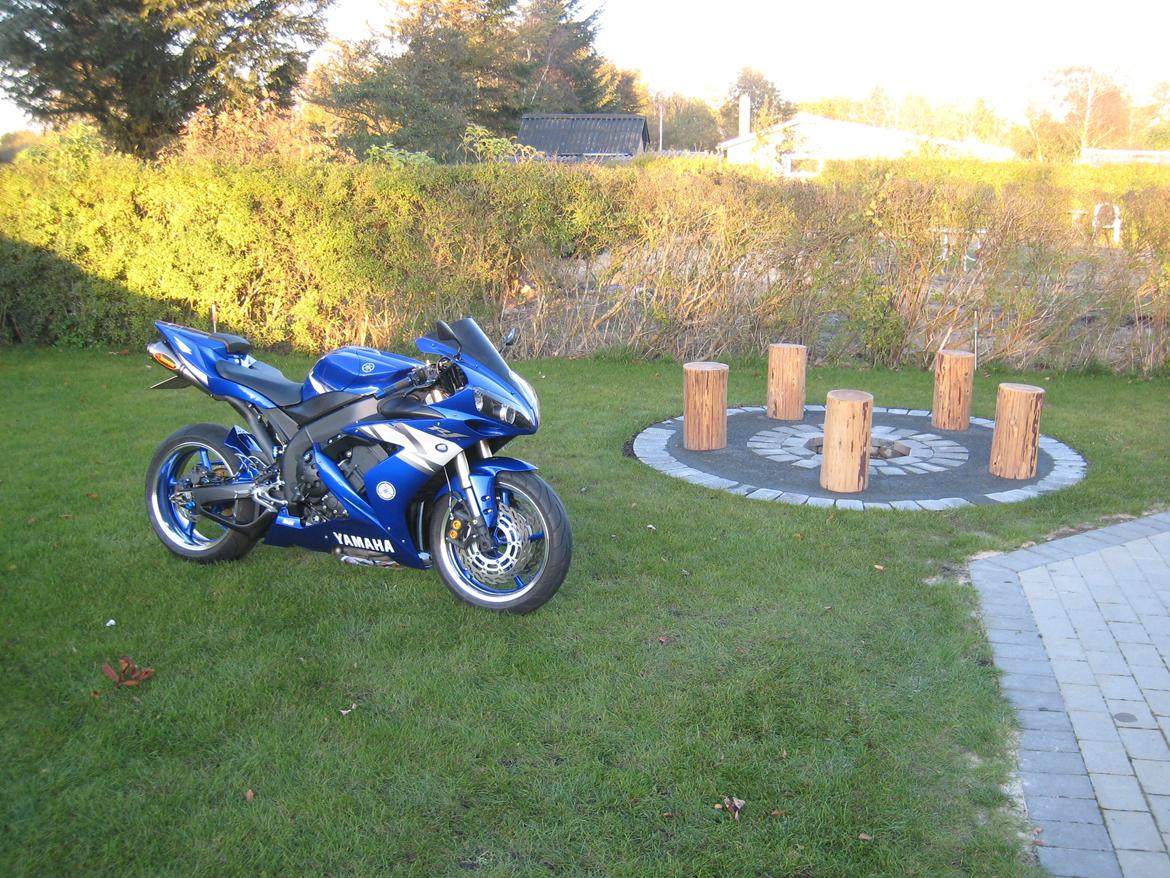 Yamaha R1 billede 10