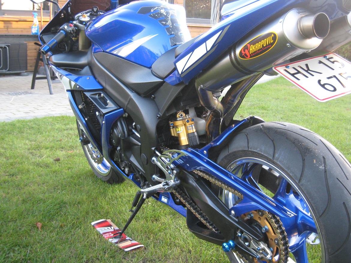 Yamaha R1 billede 12