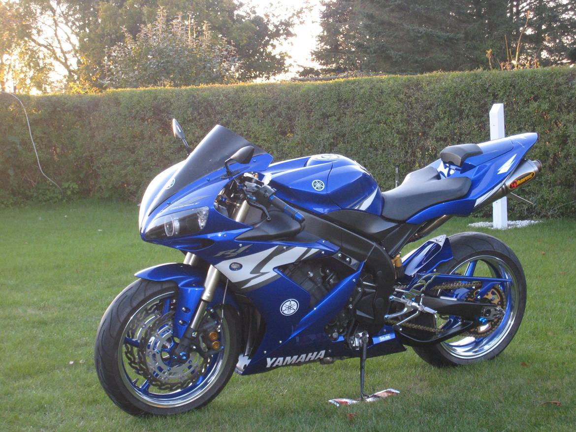 Yamaha R1 billede 13