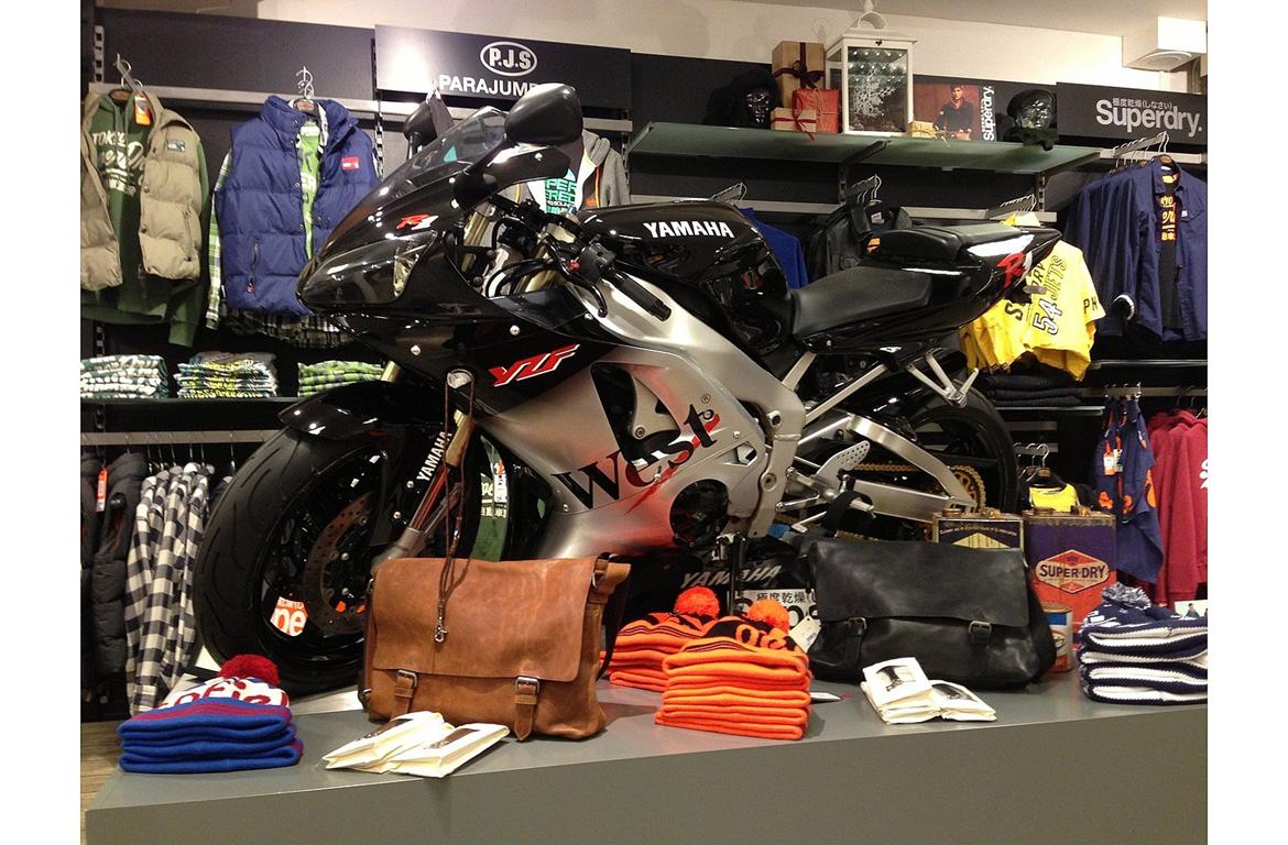 Yamaha YZF R1 *Solgt* billede 2