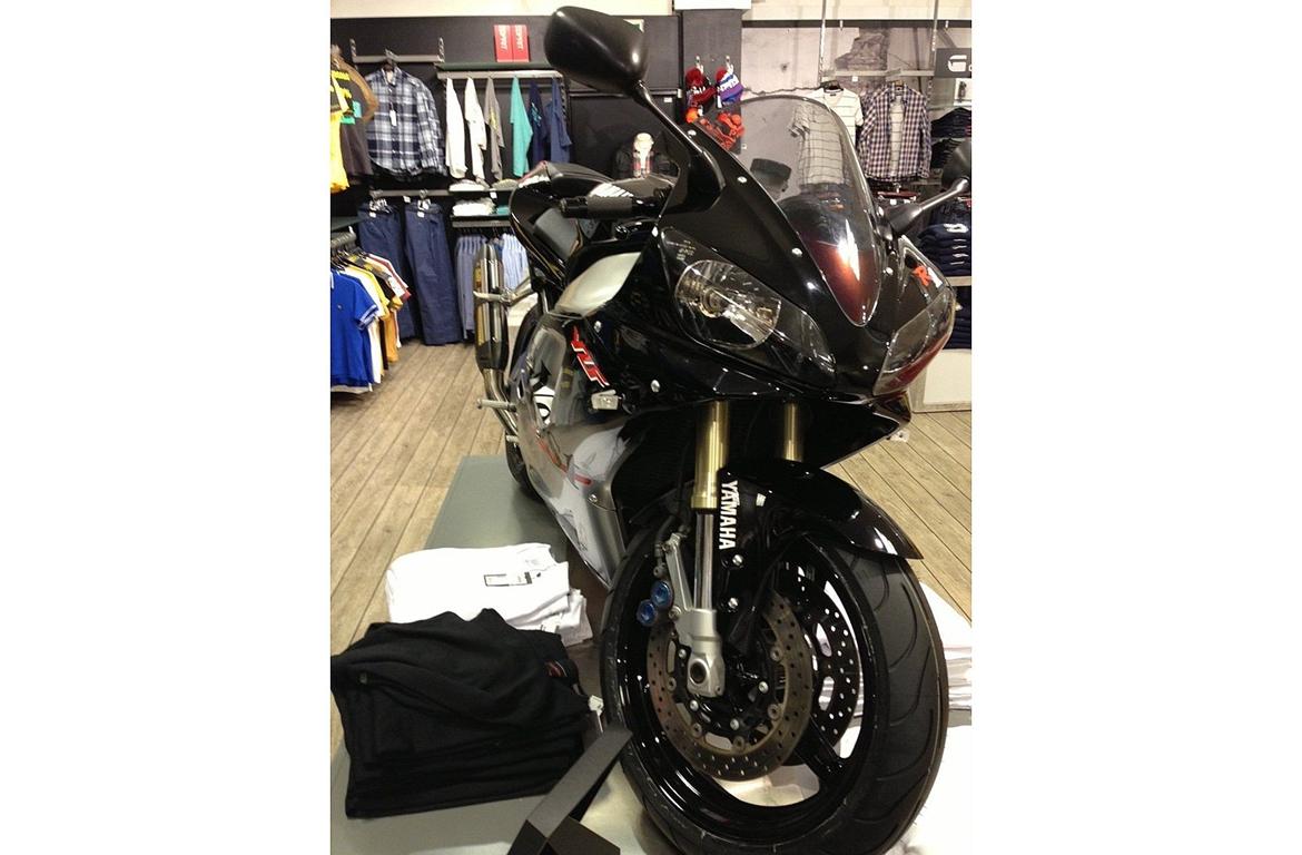 Yamaha YZF R1 *Solgt* billede 4