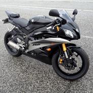 Yamaha r6
