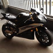 Yamaha r6