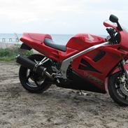 Honda VFR 750F