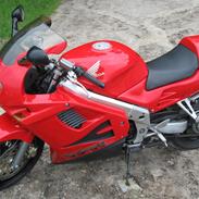 Honda VFR 750F