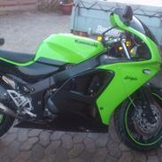 Kawasaki zx6r