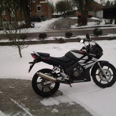 Honda cbr125r