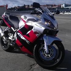 Honda CBR 600 F4i