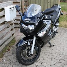 Suzuki GSX750F