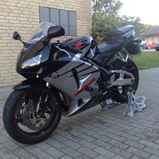 Honda CBR 600 RR5 - NH1