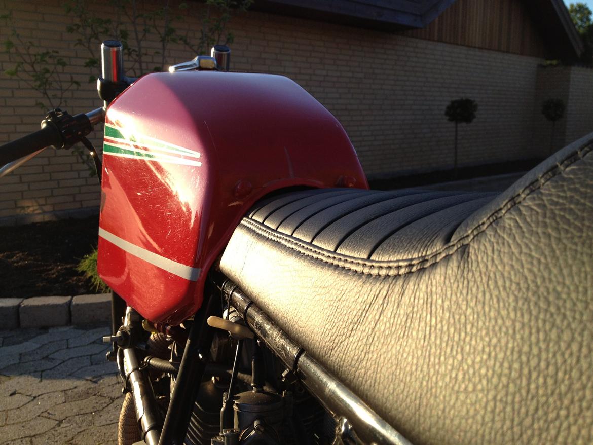 Ducati 650 SL Pantah Cafe Racer - Færdigt resultat. billede 16