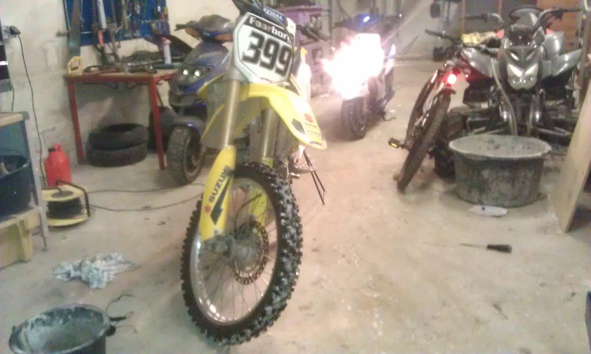 Suzuki RM-Z 450 billede 6