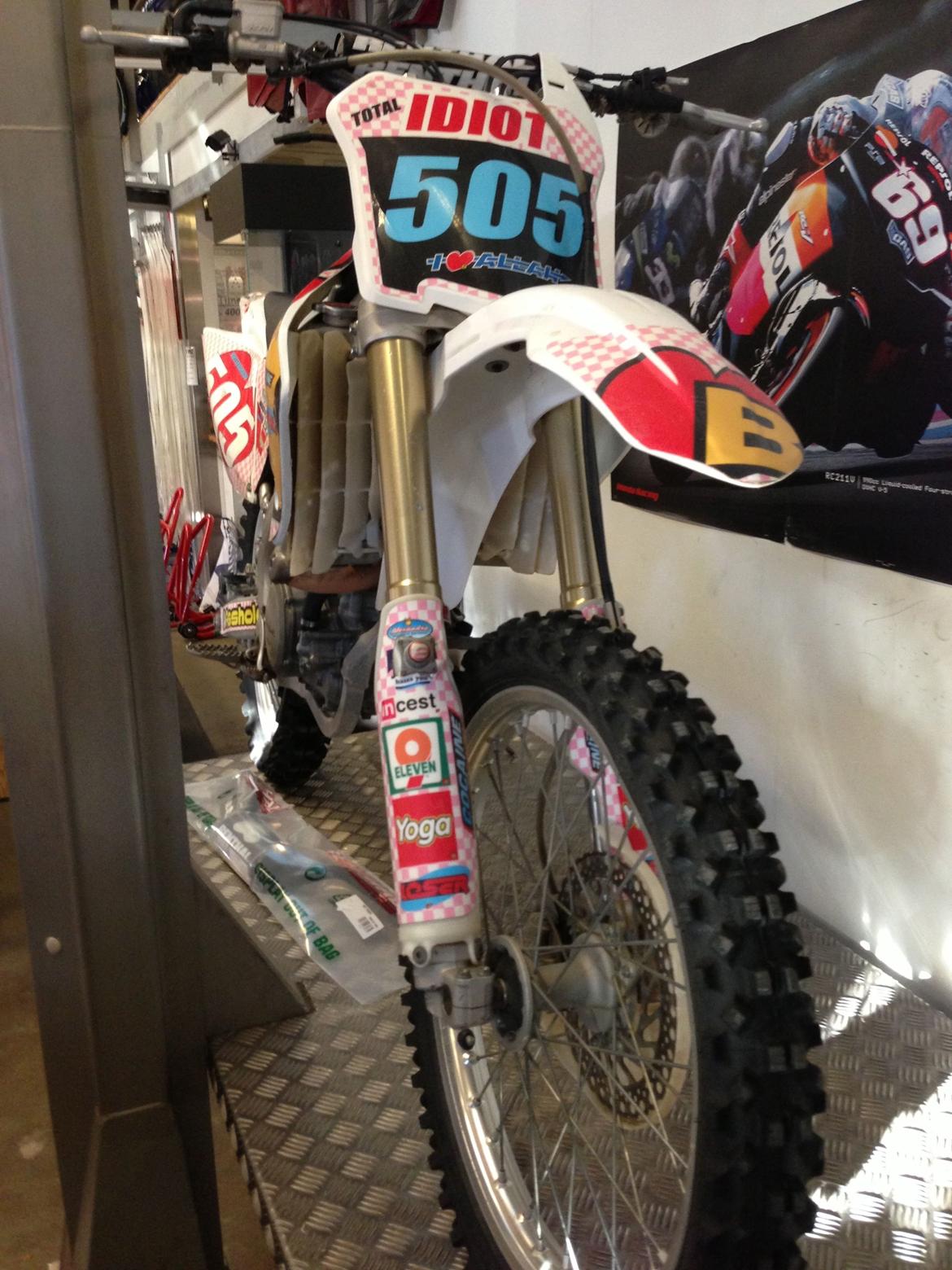 Honda crf 250 - ved forhandler :-) billede 8