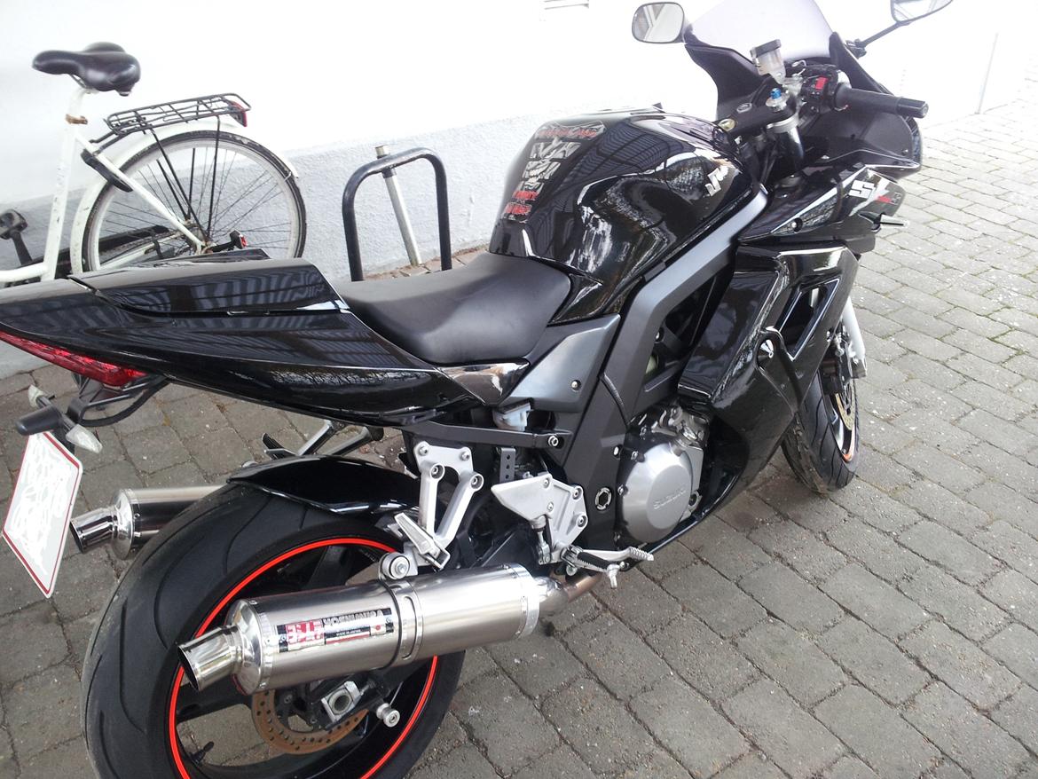 Suzuki SV 1000 S (SOLGT) billede 1